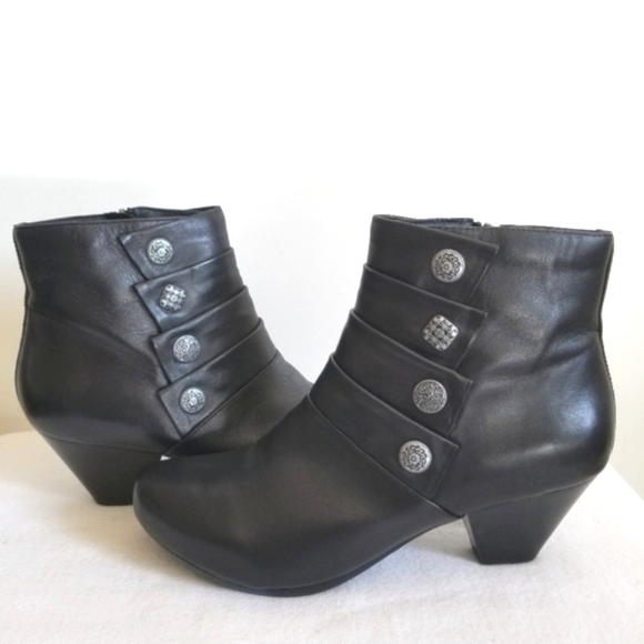 Dansko Baker Nappa Leather Boots Size 9